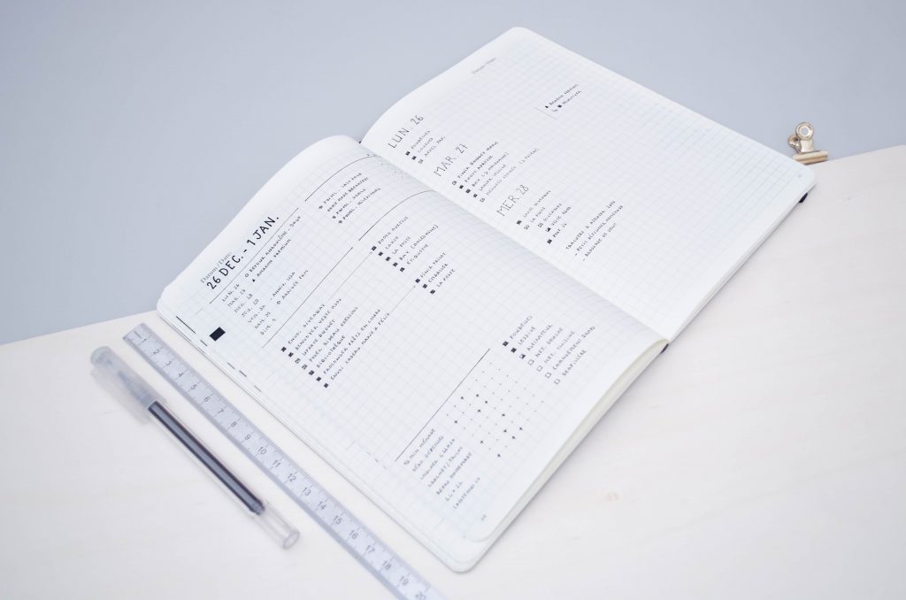 page hebdomadaire Bullet Journal, mini calendrier événements et liste de tâches